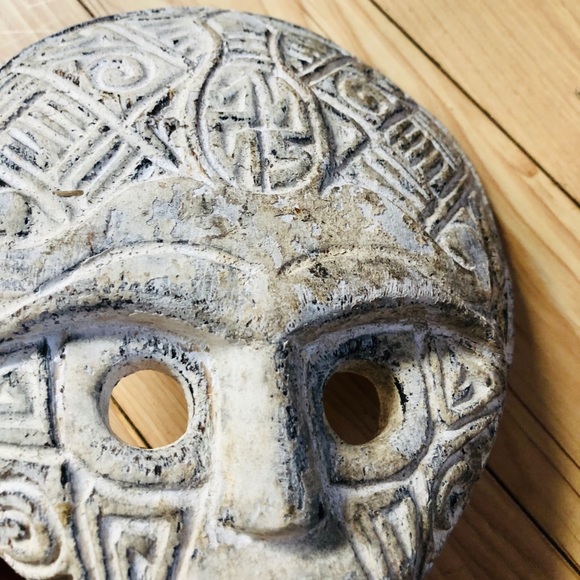 Aztec Tribal Face Statue - Picture 3 of 4